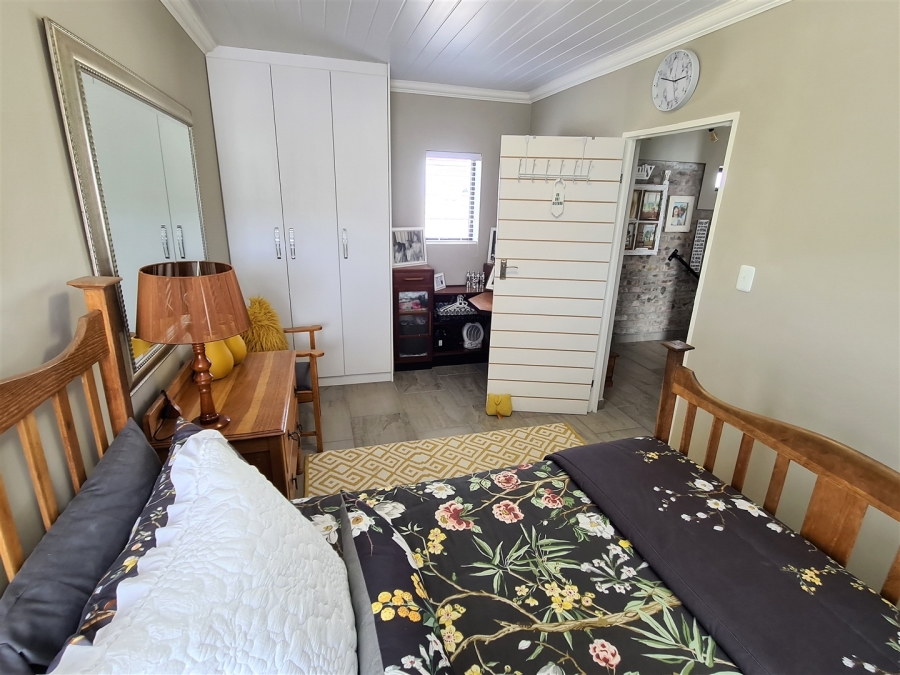 5 Bedroom Property for Sale in Dana Bay Western Cape